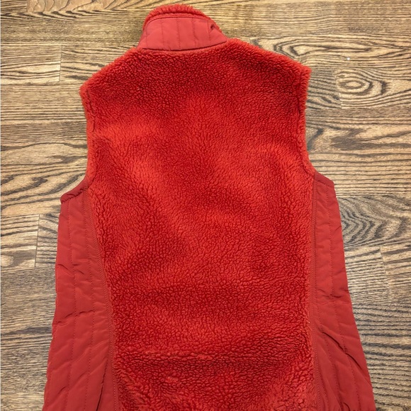 Patagonia fitted retro fleece vest, burnt orange - Picture 4 of 4